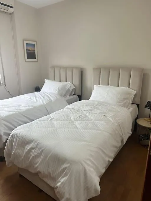 Aksi Home - Tirana Center Dedicated Workspace Apartment