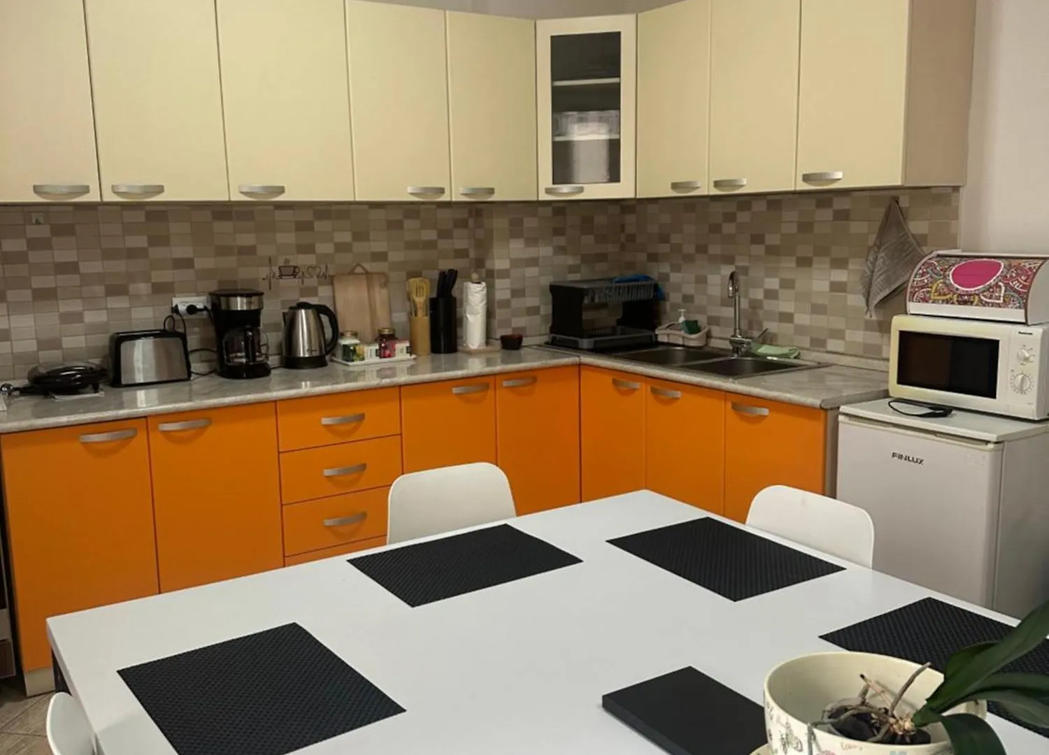 Aksi Home - Tirana Center Dedicated Workspace Albania